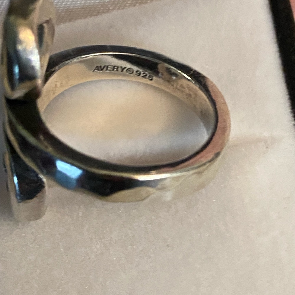 SOLDRetired James Avery Hammered Bypass swirl ring - Picture 3 of 4